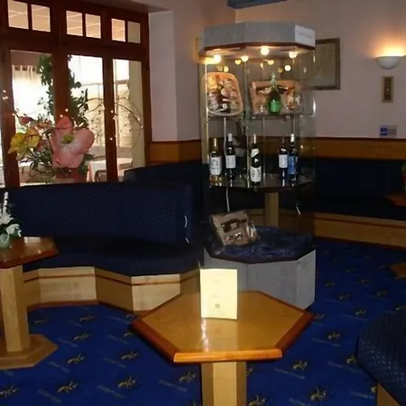 De Nevers לורדה