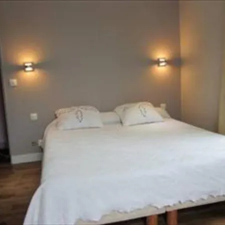 オテル ドゥ ヌヴェール ホテル