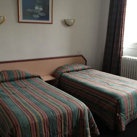 オテル ドゥ ヌヴェール ホテル