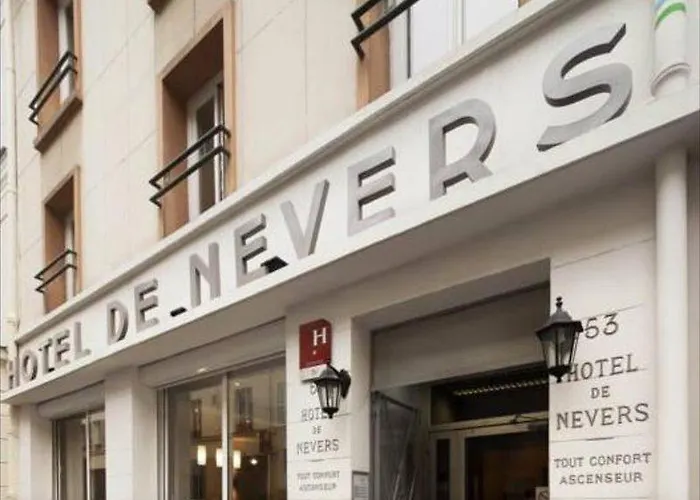 Отель De Nevers