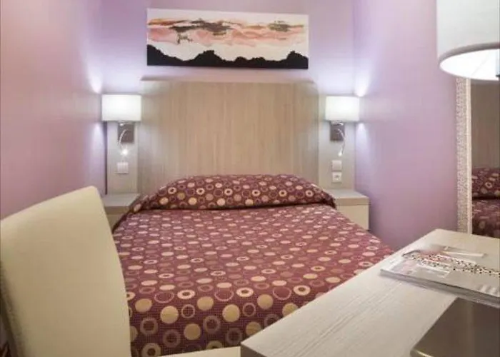 De Nevers 2* Лурд