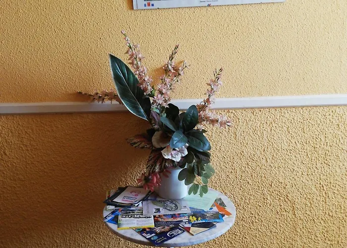 Отель De Nevers 2*