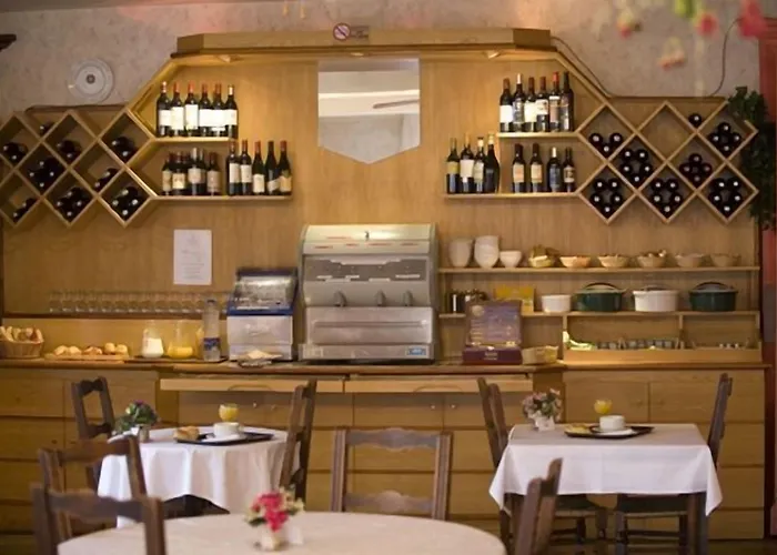 Отель De Nevers 2*