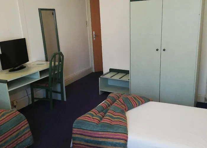 Отель De Nevers 2*