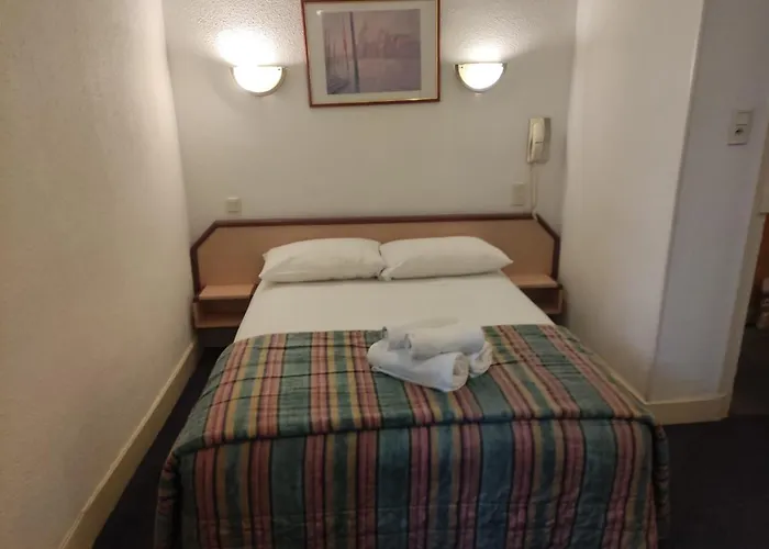 De Nevers 2* Лурд